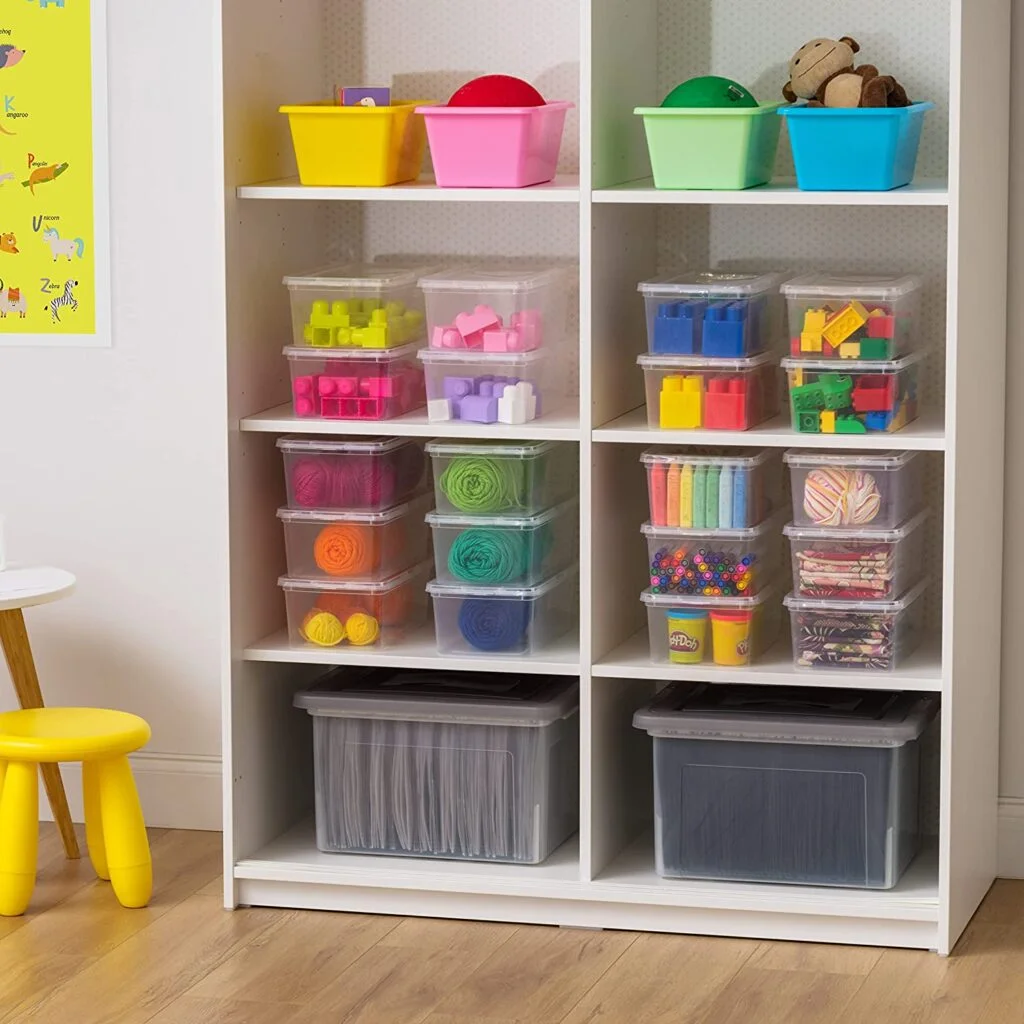 Plastic Storage Container Bin with Latching Lid