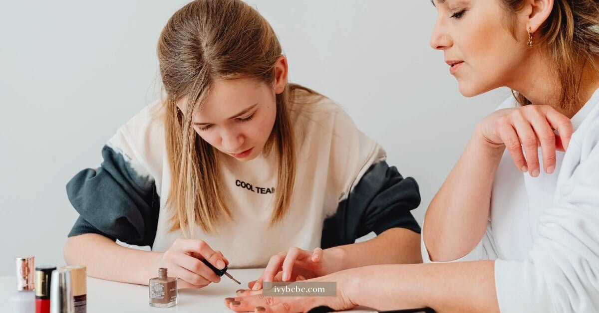 10 Stunning Mother’s Day Nail Designs to Show Mom Your Love